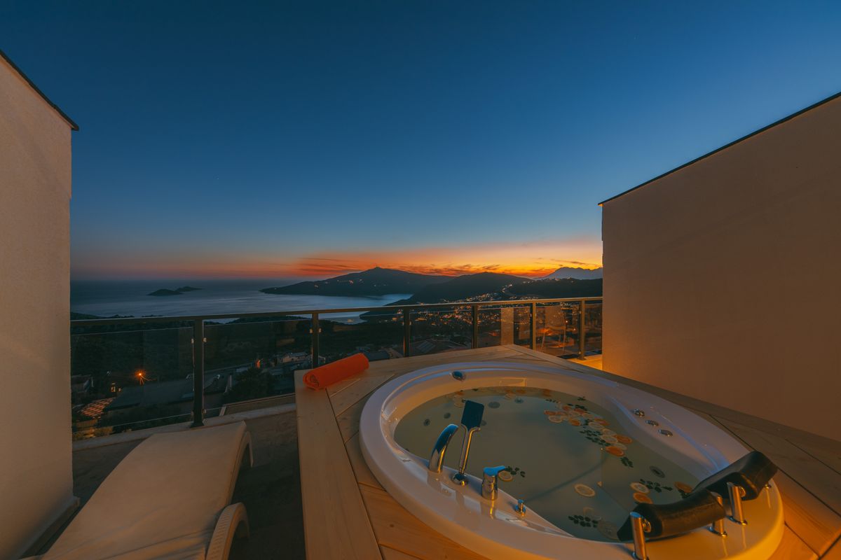 Solárium com jacuzzi